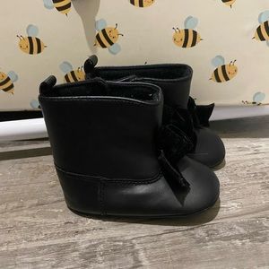 Baby girl black boots